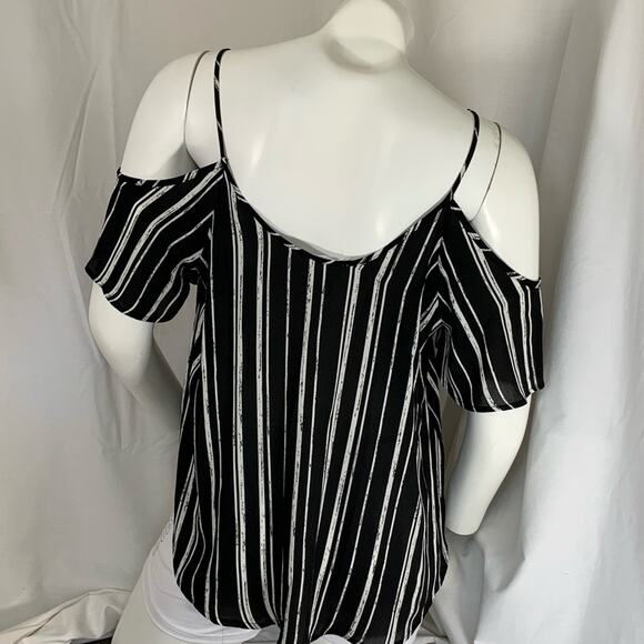 Lush Med black striped off shoulder tank top - Picture 2 of 4